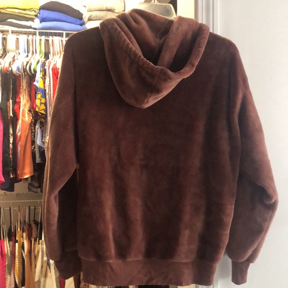 Express fuzzy sweatshirt - Picture 3 of 3